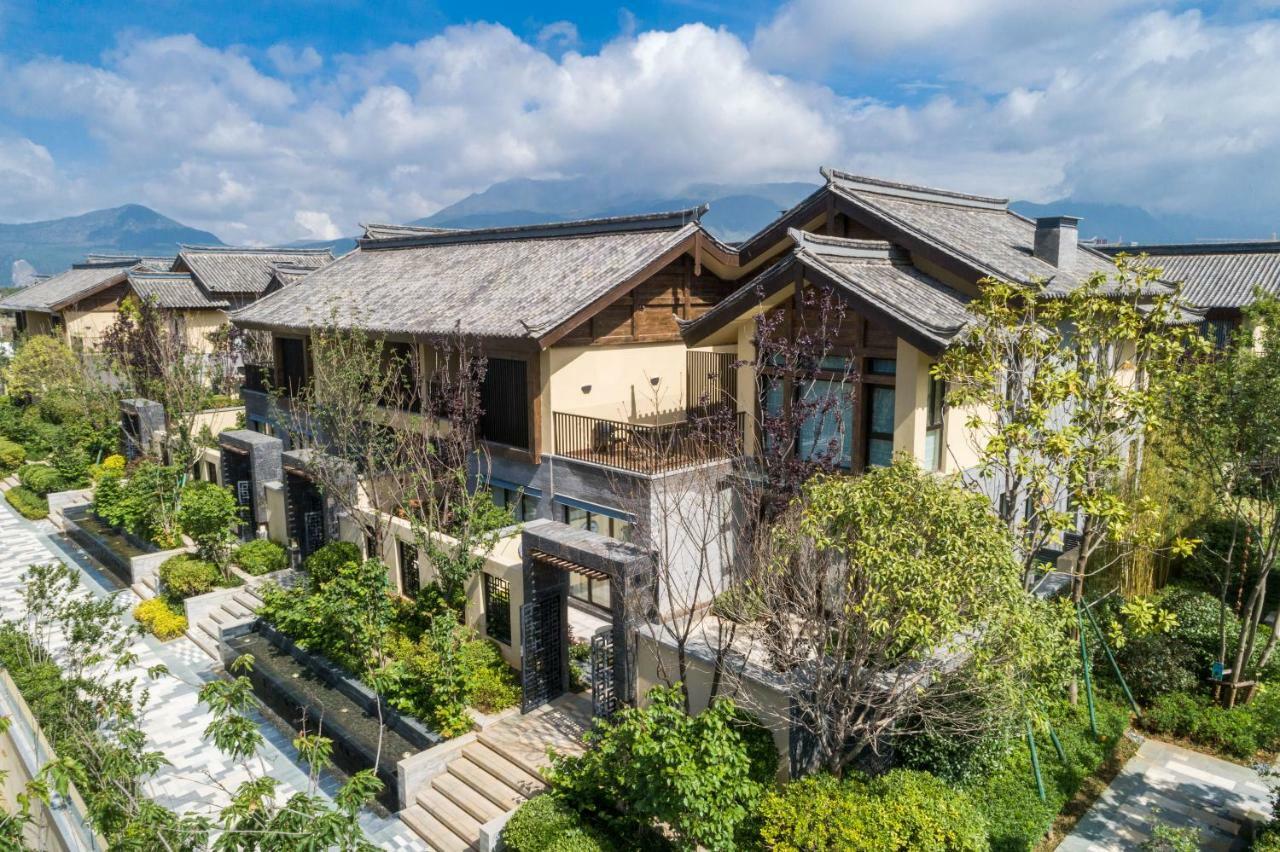 ליג'יאנג Howard Johnson Jinlin Plaza Lijiang מראה חיצוני תמונה