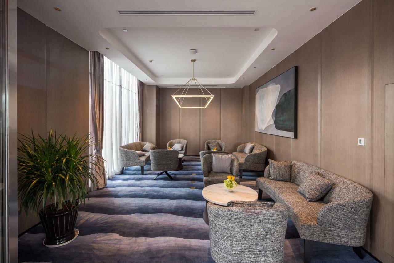 ליג'יאנג Howard Johnson Jinlin Plaza Lijiang מראה חיצוני תמונה