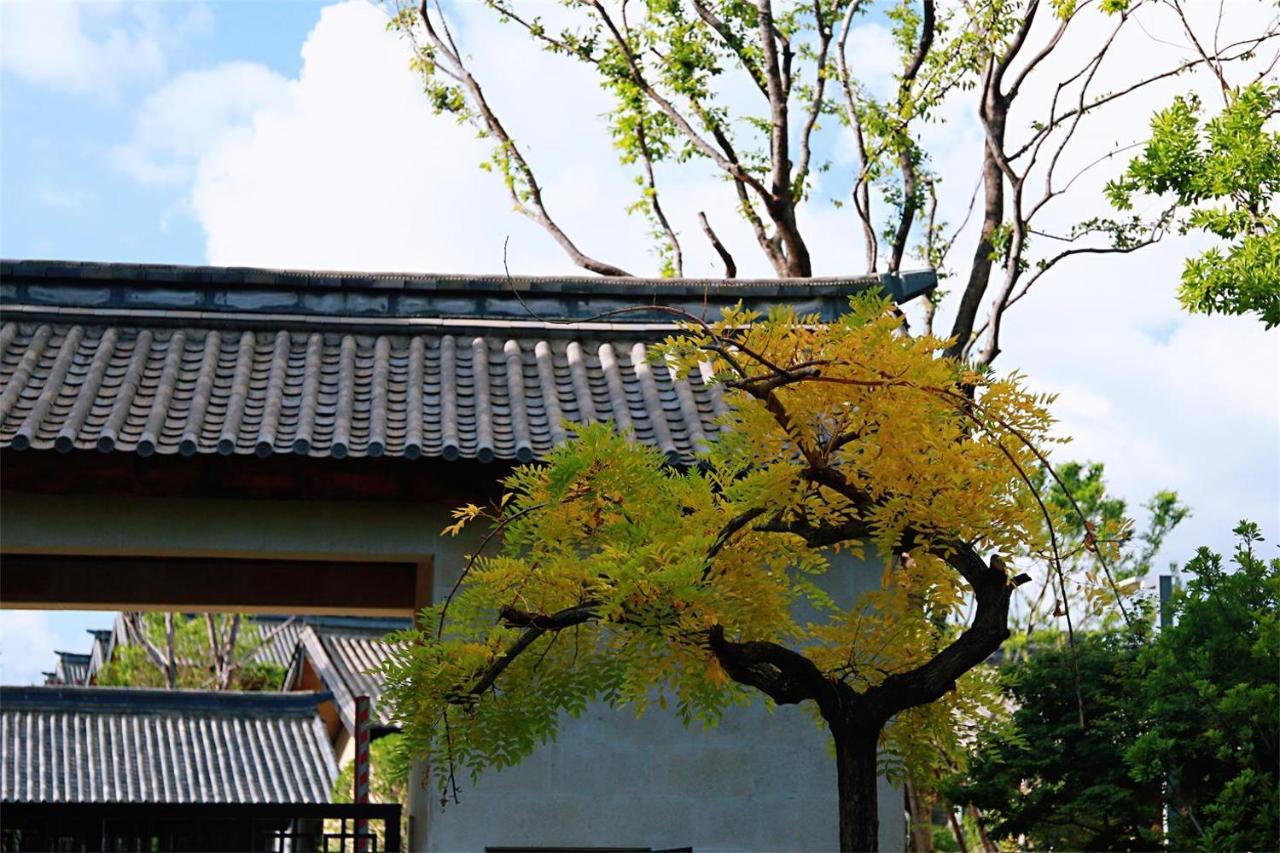 ליג'יאנג Howard Johnson Jinlin Plaza Lijiang מראה חיצוני תמונה