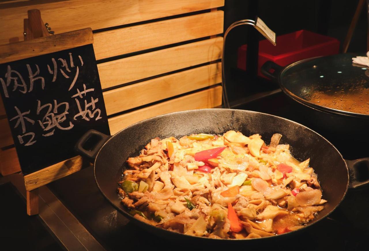 ליג'יאנג Howard Johnson Jinlin Plaza Lijiang מראה חיצוני תמונה